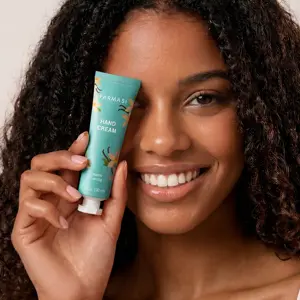 https://content.farmasi.ie/Product/1002799_64_3.webp